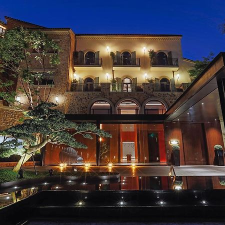 Luxehills Maison Albar Hotel Чънду Екстериор снимка